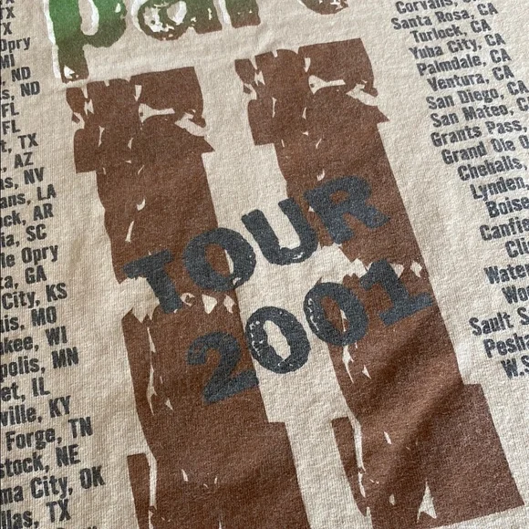 Brad Paisley 2001 Graphic T-Shirt - Vintage Concert Tee - Picture 8 of 10